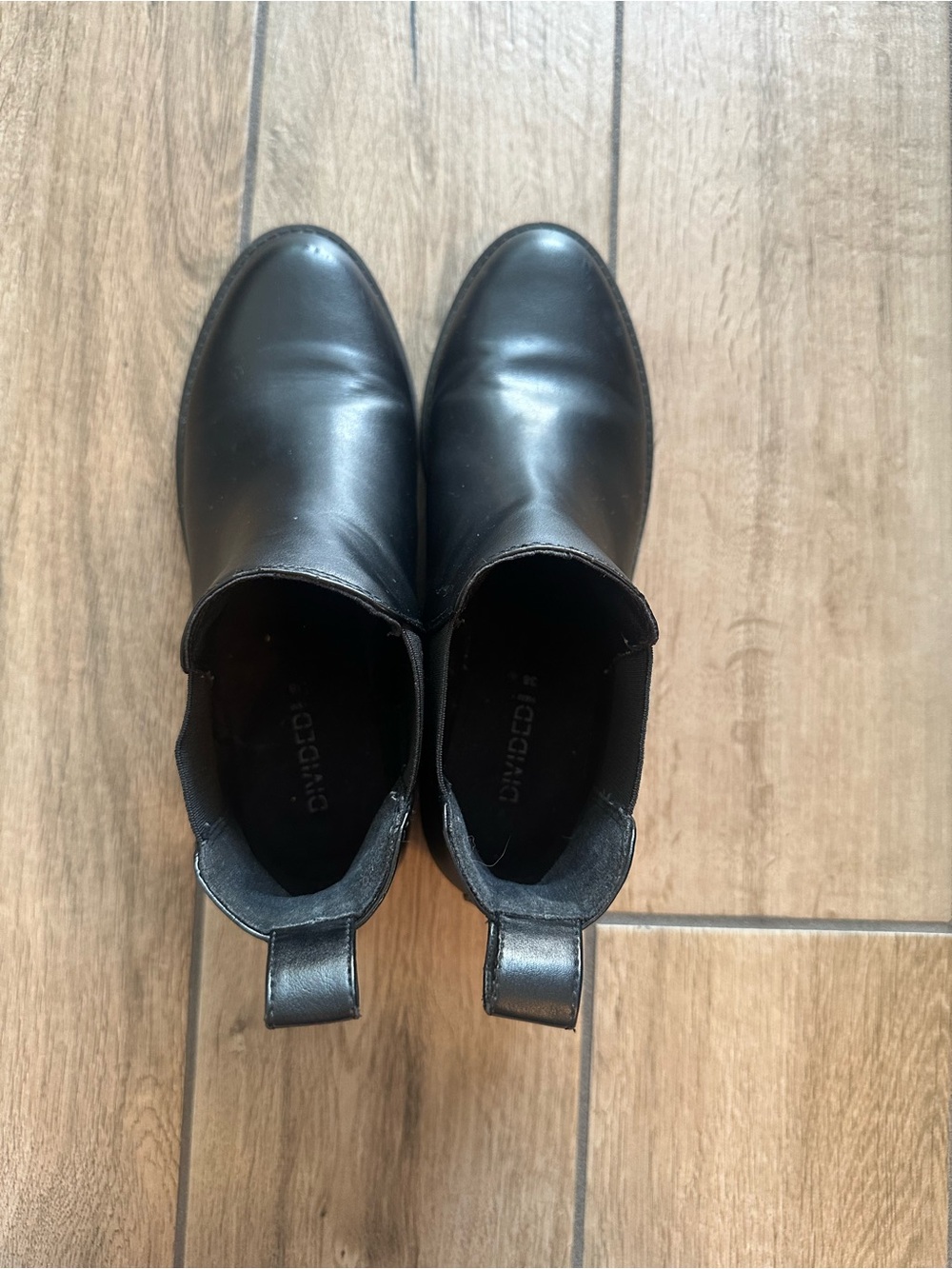 Black Womens Chelsea Boots - Divided